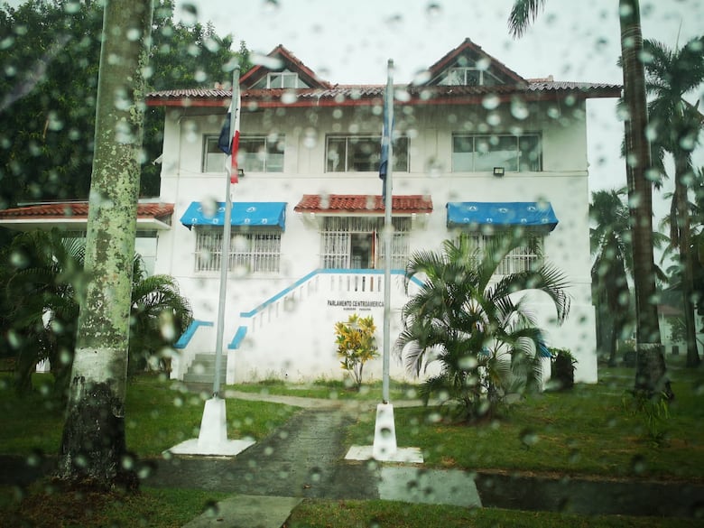 Varela, Cortizo y Carrizo se juramentarán como diputados del Parlacen