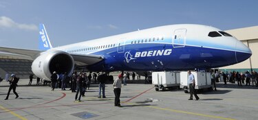 Estados Unidos investiga a Boeing por el avión que tuvo problemas en pleno vuelo
