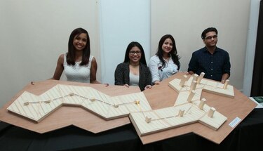 Estudiantes de la USMA ganan concurso del diseño del Monumento Kilómetro Cero