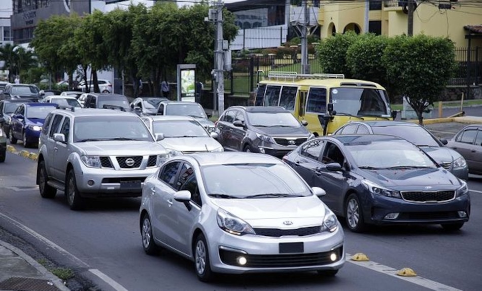 La ATTT detecta 200 mil vehículos sin póliza vigente