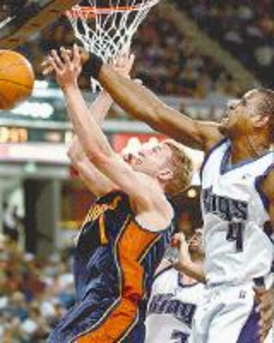 Lakers ganan, pero siguen sin convencer