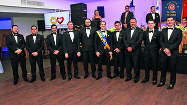 Club Activo 20-30 elige junta directiva 2017-2018