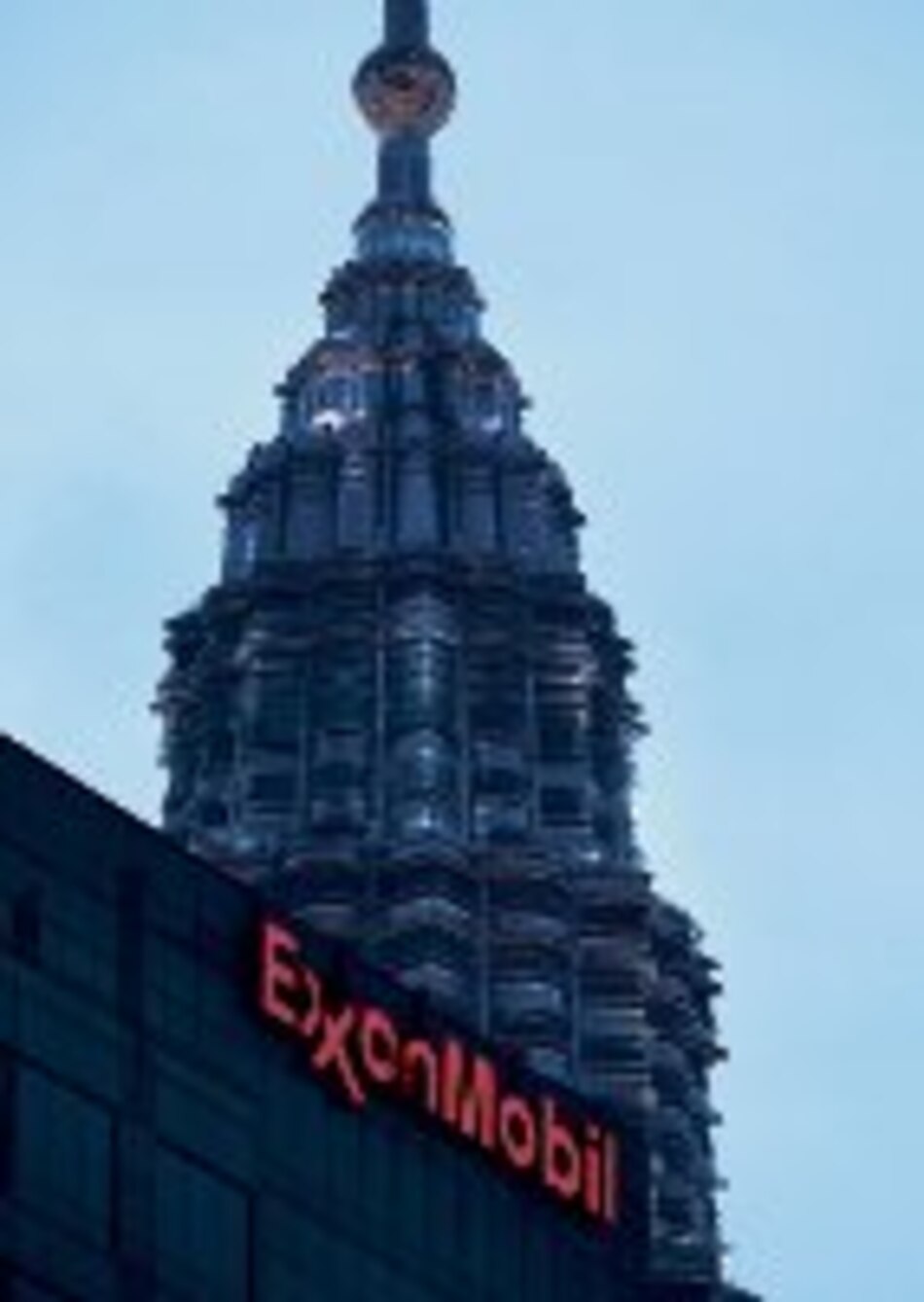 Exxon y rivales pagaron 98 mil millones a accionistas