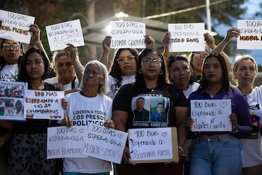 Familiares de presos políticos cumplen 100 días de vigilias frente a cárceles venezolanas