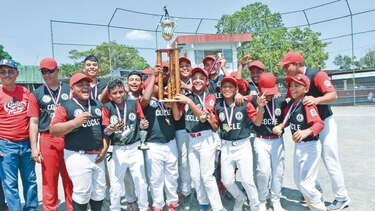 Coclé se corona con remontada heroica