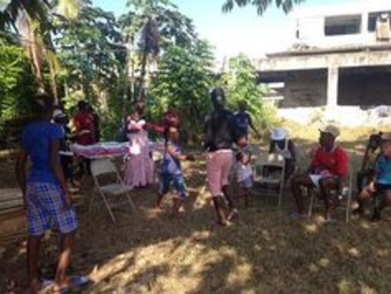 La cara feliz de Coco Solo