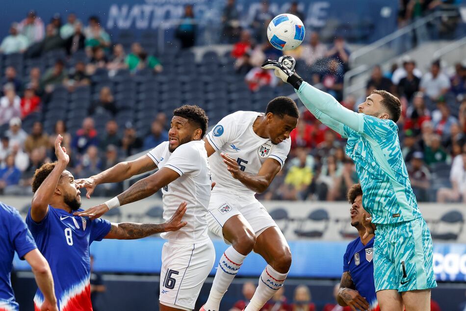 Thomas Christiansen destacó el compromiso y la táctica de sus jugadores en el triunfo sobre Estados Unidos