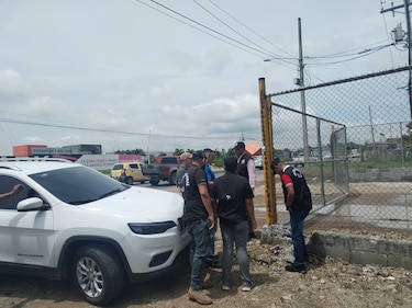 Fiscalía aprehende a exrepresentante de Veracruz y a otra persona por desaparición de vigas del MOP