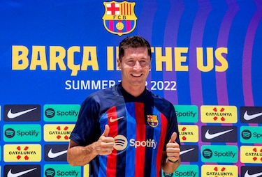 Roban el reloj al futbolista Robert Lewandowski a su llegada al entrenamiento en Barcelona