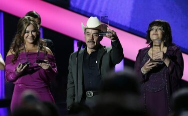 Jenni Rivera gana seis Premios Billboard