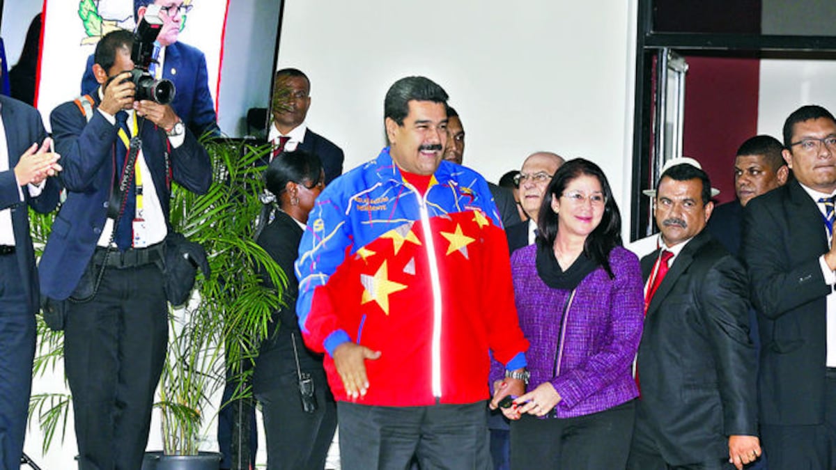 Nicolás Maduro asistió a la Cumbre de los Pueblos junto con su esposa, Cilia Flores.