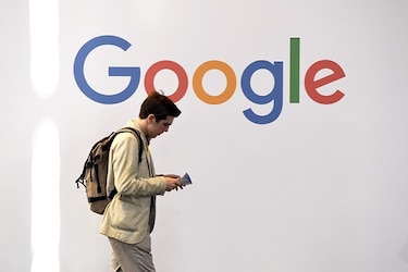Google evalúa acuerdos con medios por contenidos, según fuentes de la industria