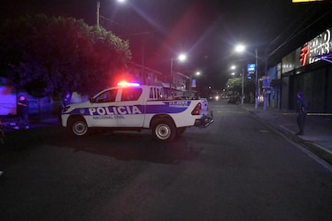Congreso de El Salvador aprueba régimen de excepción tras homicidios atribuidos a pandillas