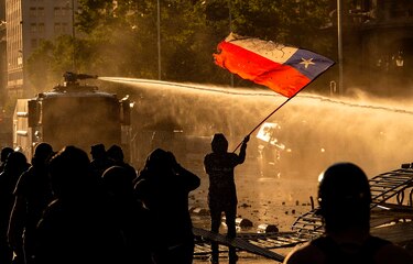 Miles de manifestantes vuelven a las calles en Chile para pedir renuncia del presidente Piñera