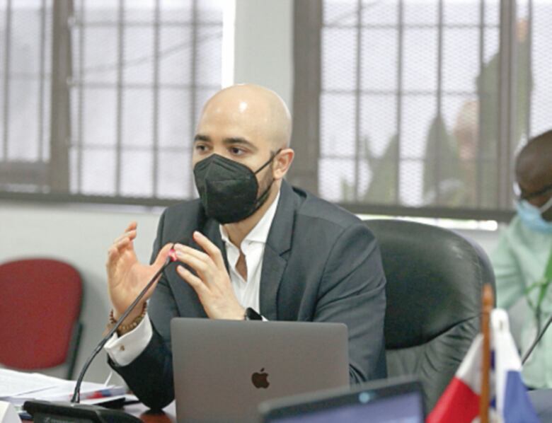 Los diputados independientes son los que más ahorran en planilla legislativa