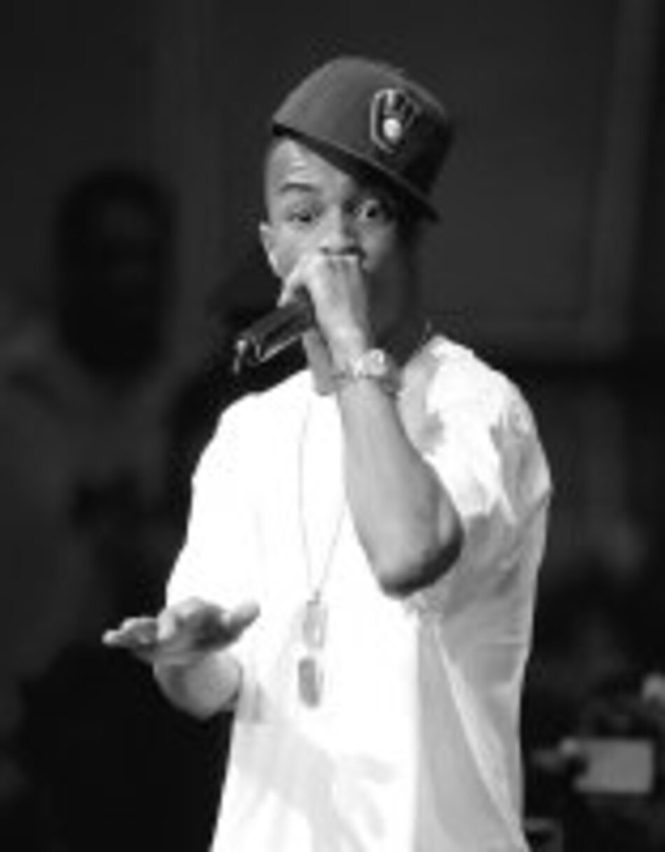 Detienen al rapero T. I.