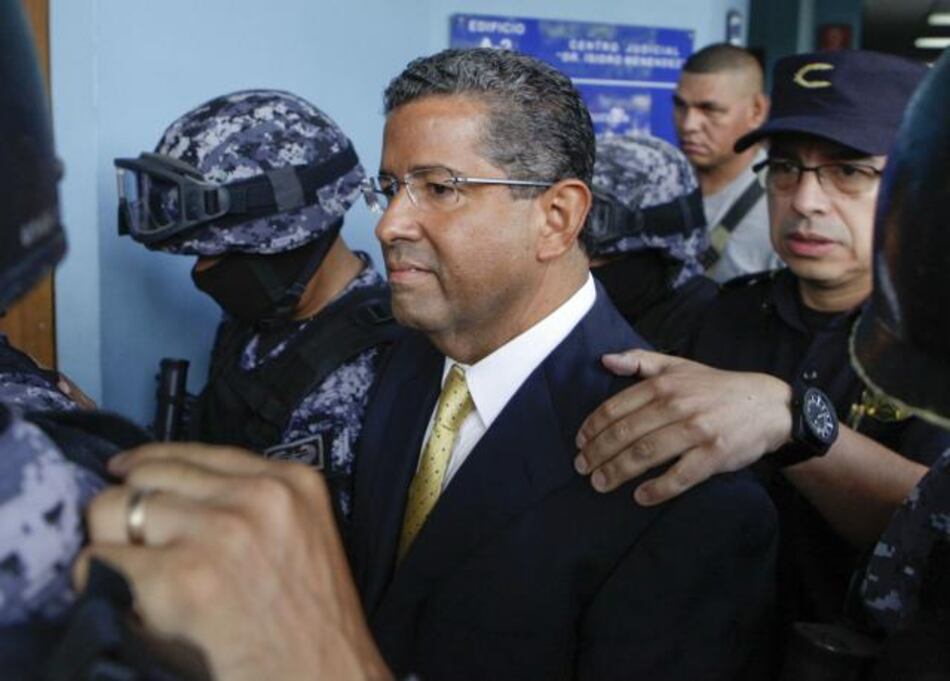 Expresidente Francisco Flores sale de la cárcel hacia hospital por trombosis