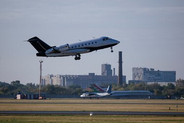 Avión ambulancia que transporta al líder opositor ruso Navalny, rumbo a Alemania