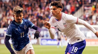 Duelo de pizarras: la audacia ofensiva de Pochettino frente a la solidez inquebrantable de Alfaro