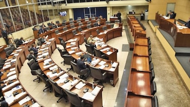 Compromiso por la educación gana batalla en la Asamblea