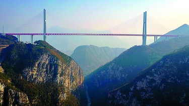 Abre en China el puente más alto del mundo