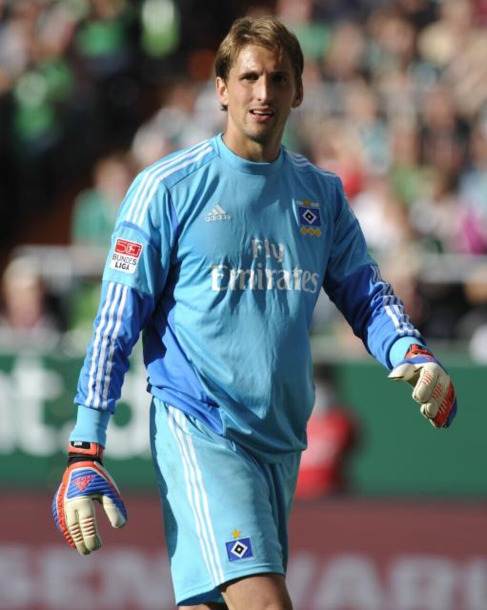 Alemania recupera a Adler, el arquero lesionado antes del Mundial