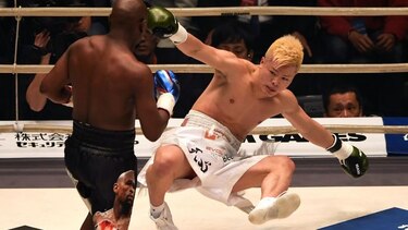 Mayweather derrota al japonés Nasukawa por KO técnico