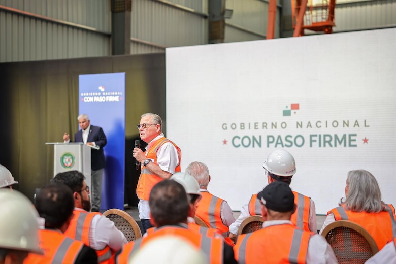 Gobierno propone etanol obligatorio en la gasolina y cambios fiscales al combustible