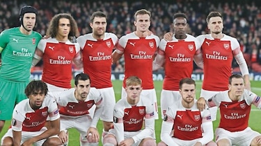 Arsenal y Chelsea marcan el camino en la Liga Europa