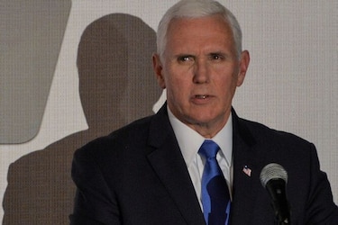Mike Pence rechaza propuesta de reunión entre Trump y Maduro