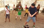 Taller de baile urbano contagia a niños en el Casco Antiguo