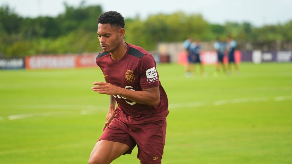 Ismael Díaz y Eric Davis, fuera de la expedición de Belice