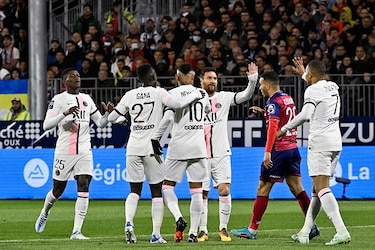 Kylian Mbappé, Neymar y Lionel Messi se divierten con un 6-1 en Clermont