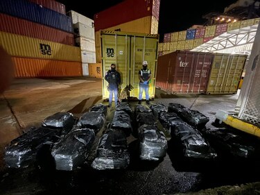 Hallan 674 paquetes de presunta droga en un contenedor en puerto de Colón