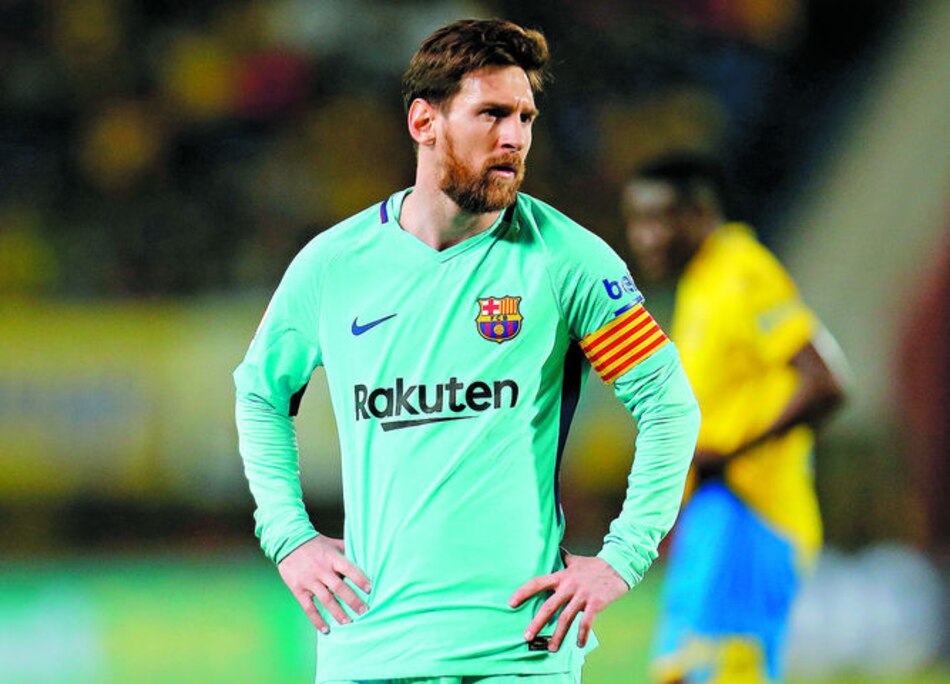 Barcelona despacha al Athletic con goles de Alcácer y Messi