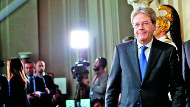 Un aristócrata moderado formará gobierno en Italia