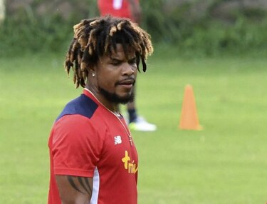 Román Torres también declina ir a la Copa Oro