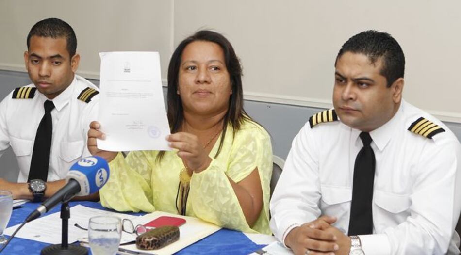 Pilotos se quejan de decisión del Mitradel