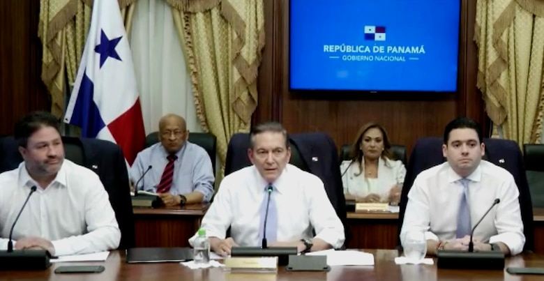 Panamá construirá en un mes un hospital para 100 pacientes del nuevo coronavirus