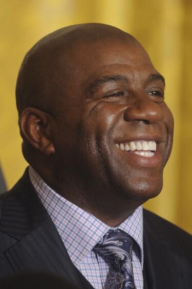 Magic Johnson se suma a grupo que quiere comprar los Dodgers