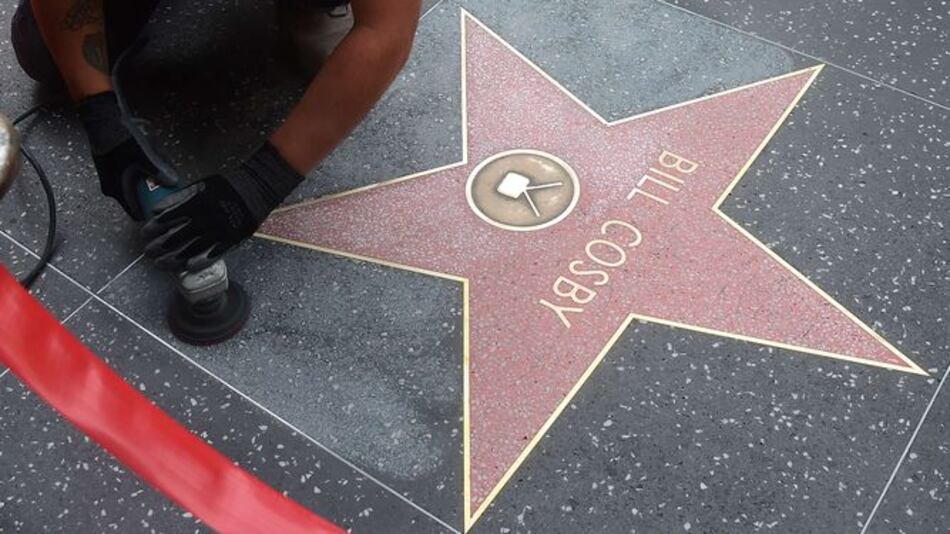 Paseo de la Fama no retirará estrella de Cosby