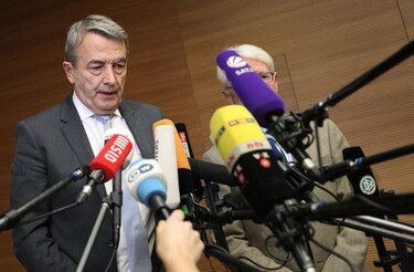 Renuncia presidente de la Federación Alemana de Fútbol