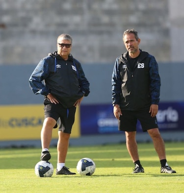 El Salvador afina su estrategia para el duelo con Panamá este viernes en el Cuscatlán
