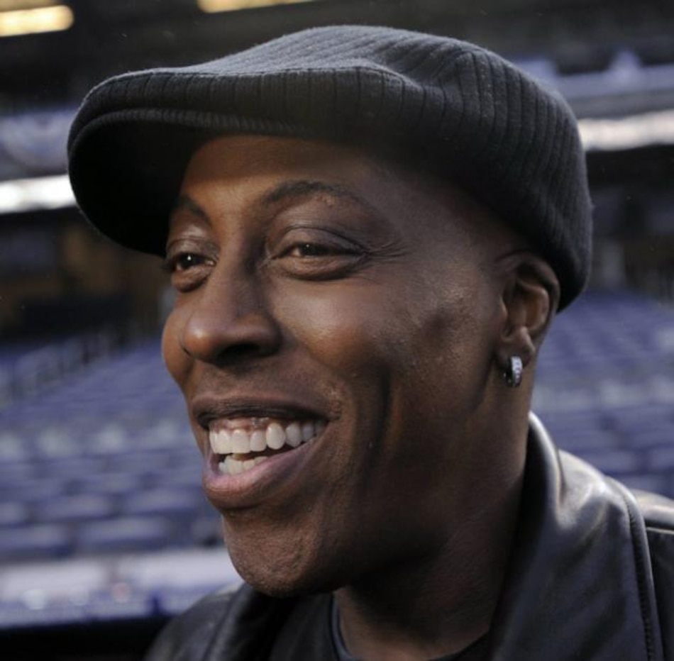 Arsenio Hall sale ileso de accidente menor