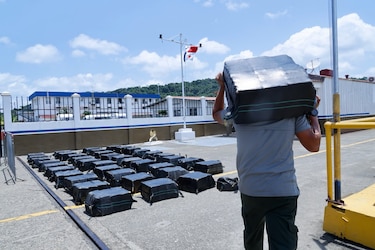 Senan incauta 1,567 paquetes de presunta droga al sur de Punta Coco