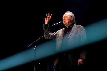 Joan Manuel Serrat se despide definitivamente de los escenarios 