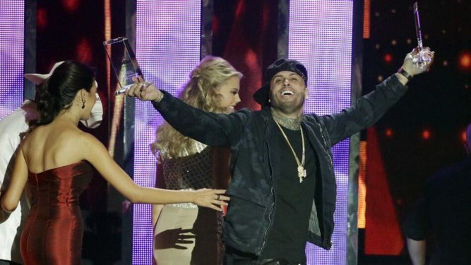 Nicky Jam y Enrique Iglesias triunfan en los Billboard