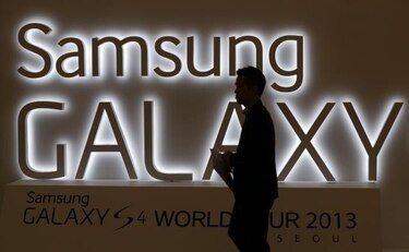 Samsung Electronics infringe patentes de Apple: Comisión de Comercio