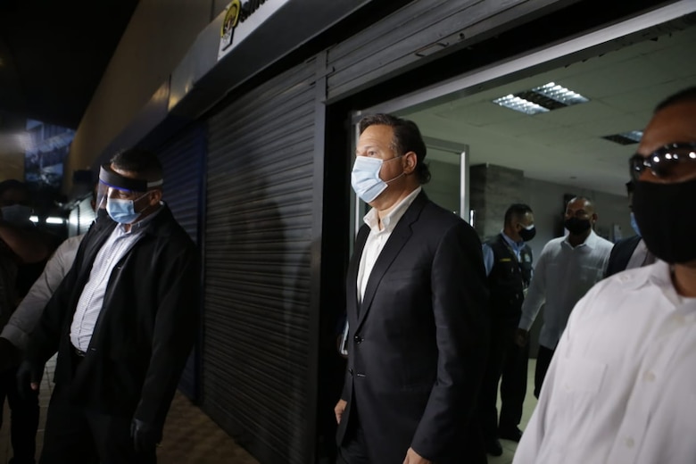 Caso Odebrecht: impedimento de salida del país y notificación periódica para Juan Carlos Varela