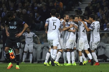 Juventus supera al Porto y encarrila la eliminatoria